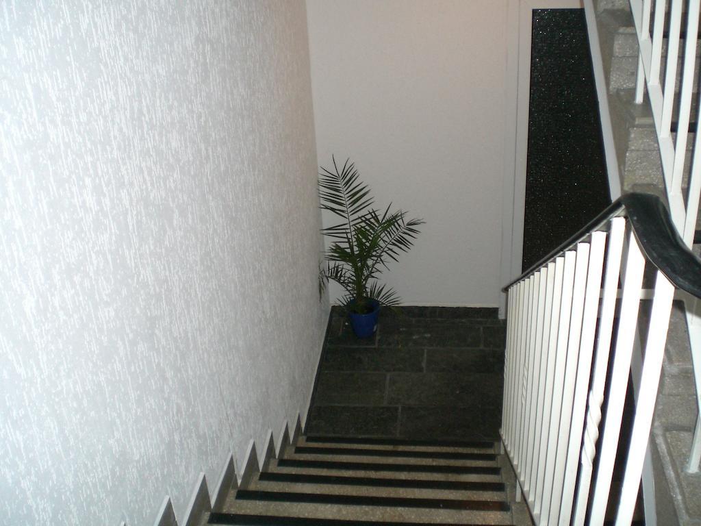 Schoenes Apartment In Essen Rom bilde
